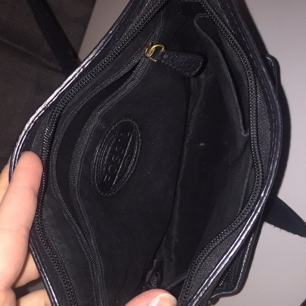 Black Fossil crossbody - Picture 3 of 4